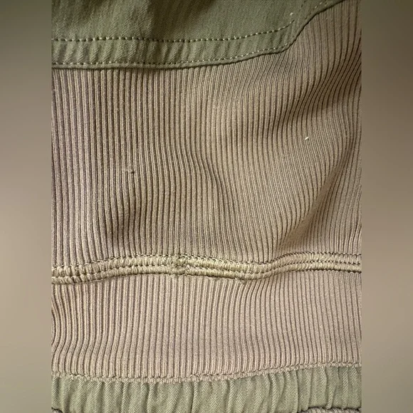 Lululemon Dance Studio Crop II, Dark Olive, Size 6 - Picture 10 of 13